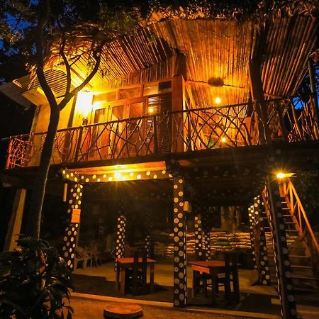 The Winsome & Tree House Bed & Breakfast Ella Luaran gambar