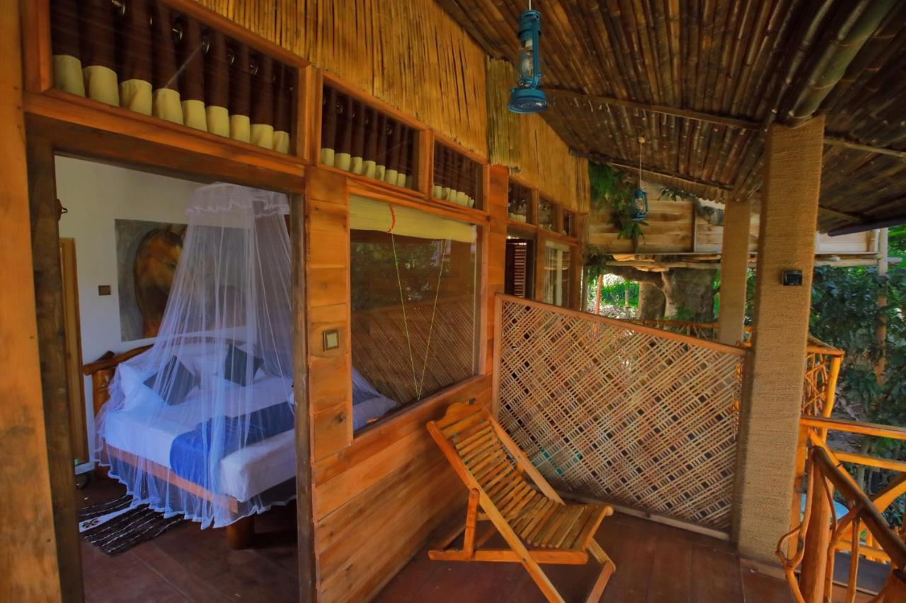 The Winsome & Tree House Bed & Breakfast Ella Luaran gambar